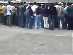 Cum πάνω της